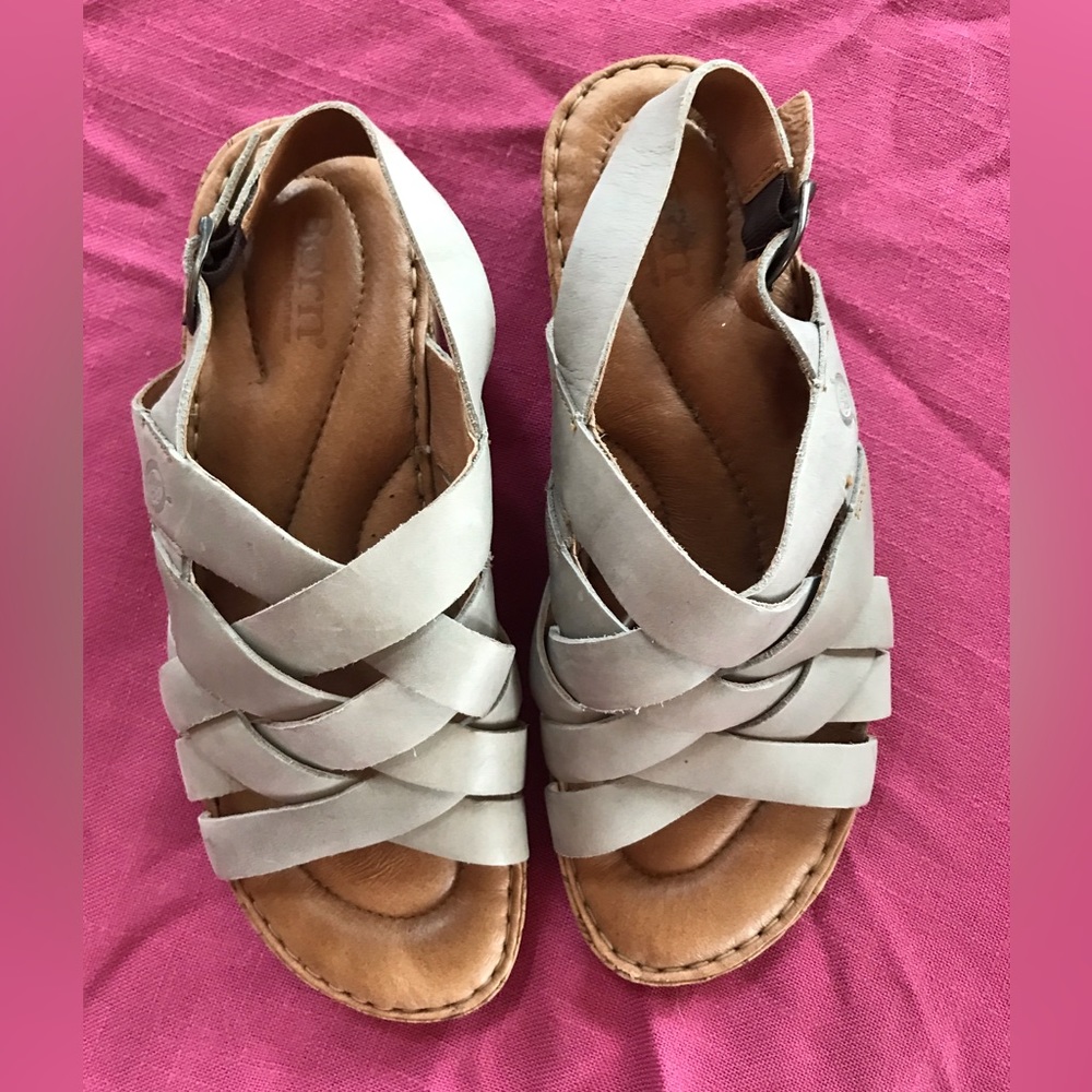 Born sandals